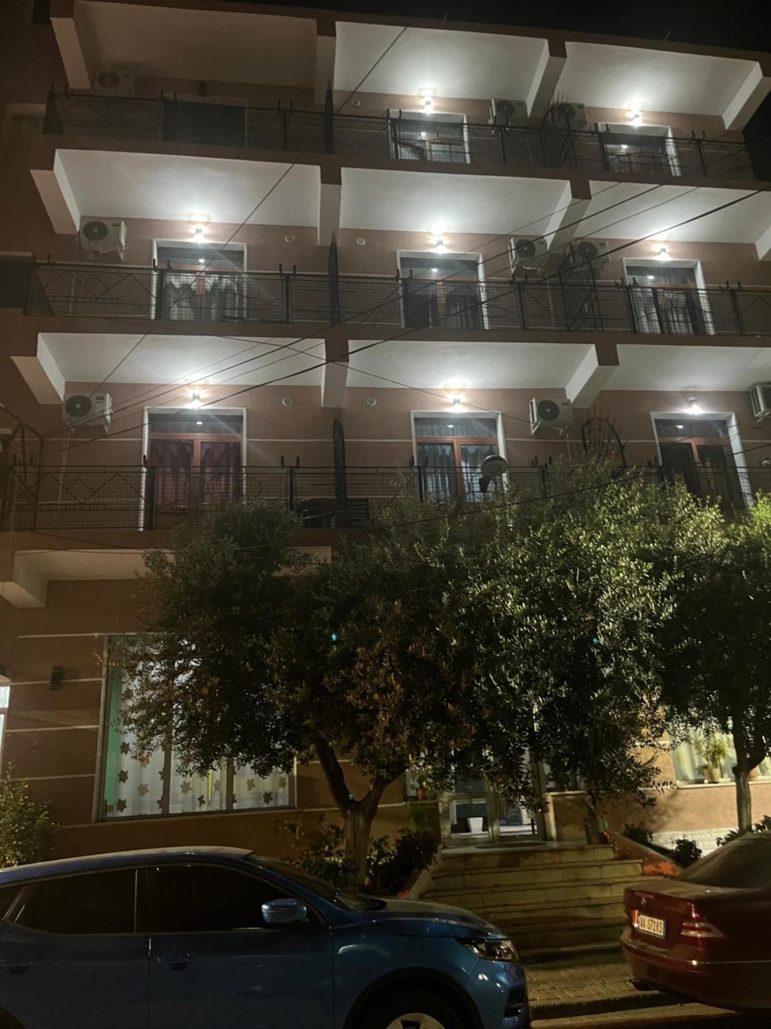 Hotel Luli City Center Durrës Kültér fotó